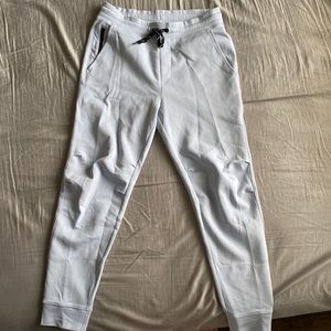 Men’s GapFit size small sweatpants, light blue